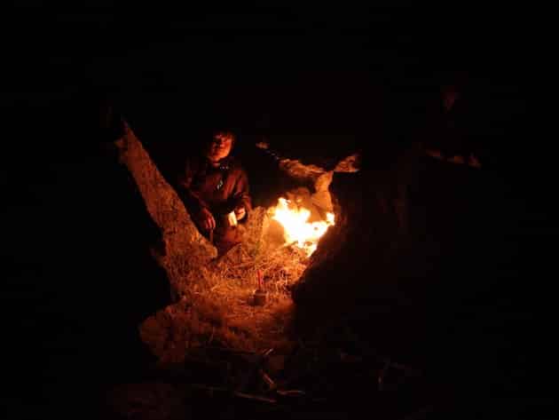Orunber près du feu rando à cheval kharkhorin mongolie