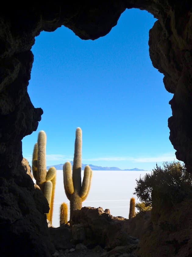 caverne isla del sol salar d'Uyuni bolivie