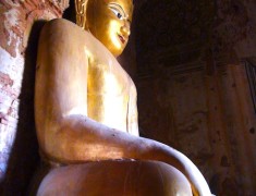 statue bouddha bagan Birmanie statue bouddha bagan Birmanie