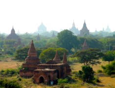 vallee des temples de bagan vue des toits vallee des temples de bagan vue des toits