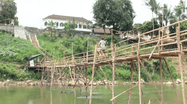 Alex pont en bamboo Luang Prabang