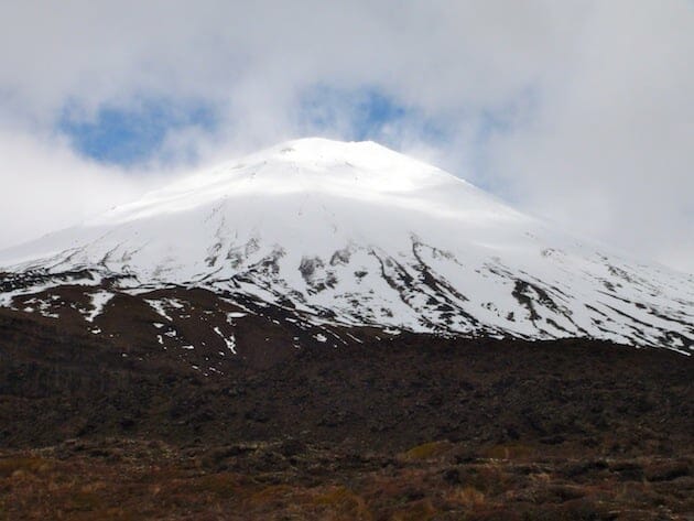 parc national de tongariro sommet enneigé nouvelle zélande parc national de tongariro sommet enneigé nouvelle zélande