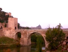 pont pierre entree ville de tolede espagne pont pierre entree ville de tolede espagne