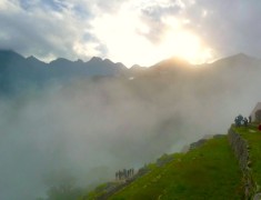 brume sur les terasses du machu picchu brume sur les terasses du machu picchu