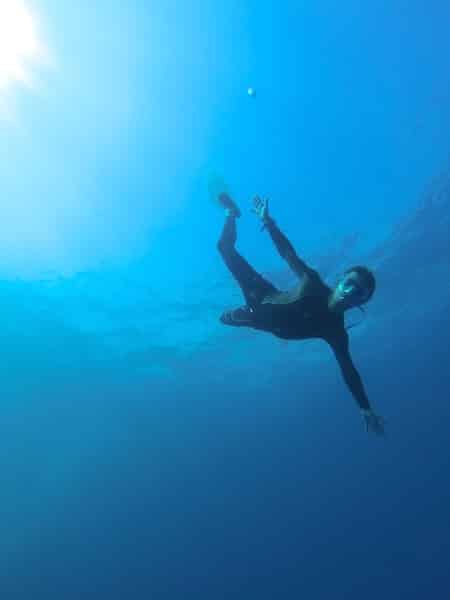 J’ai testé pour vous : Apnée en Méditerranée ! (France) alex en apesanteur en apnee en mediterranee