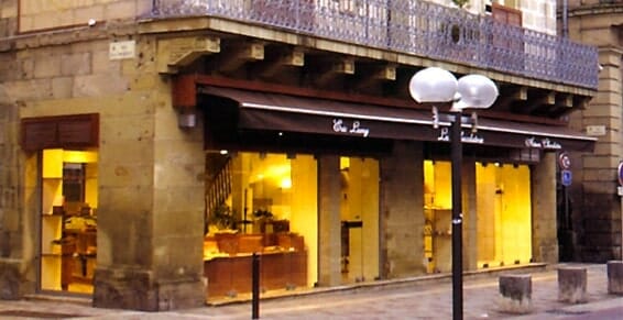 facade chocolaterie Lamy brive facade chocolaterie Lamy brive