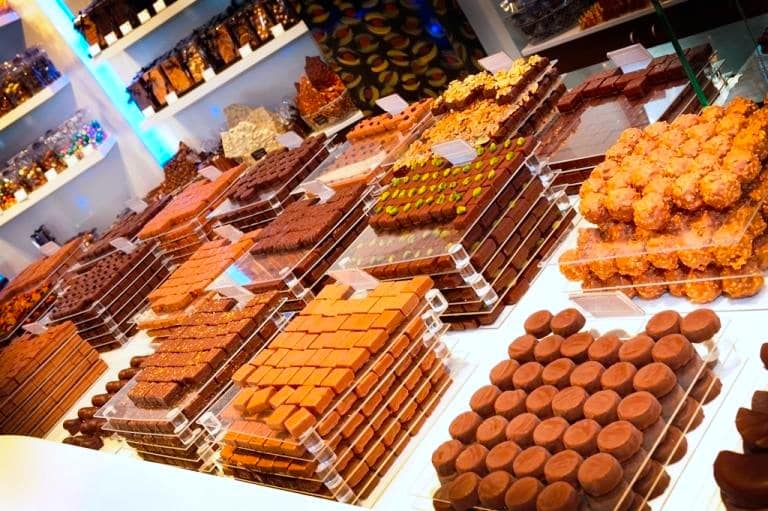 vitrine chocolaterie Lamy vitrine chocolaterie Lamy