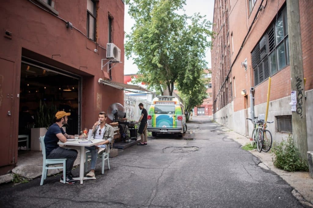visiter montreal le parasol
