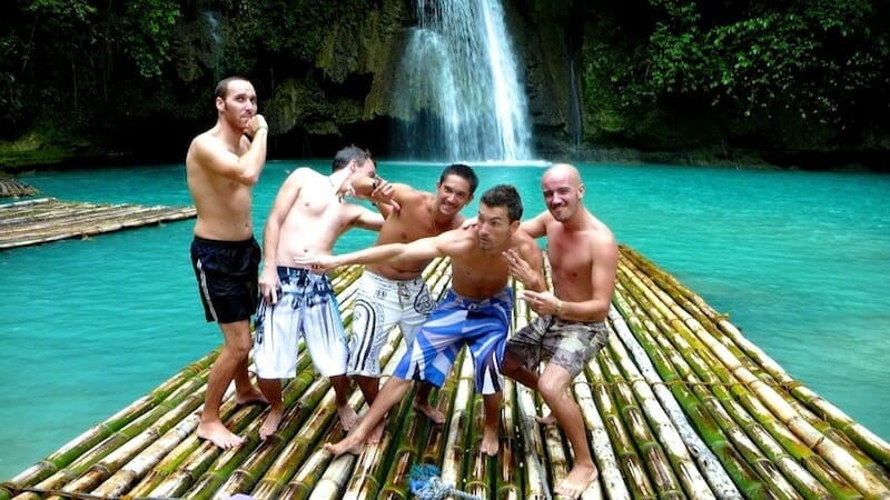 kawasan falls entre potes