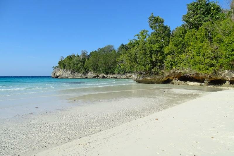 plage sera beach sulawesi ile togian plage sera beach sulawesi ile togian
