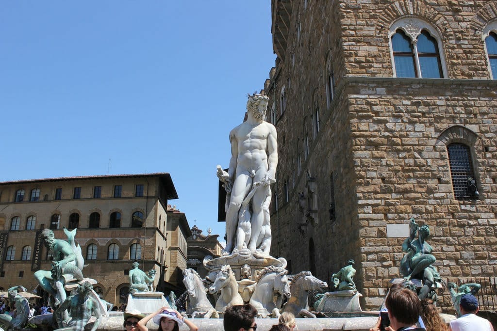 Florence place della Signoria et ses magnifiques statues