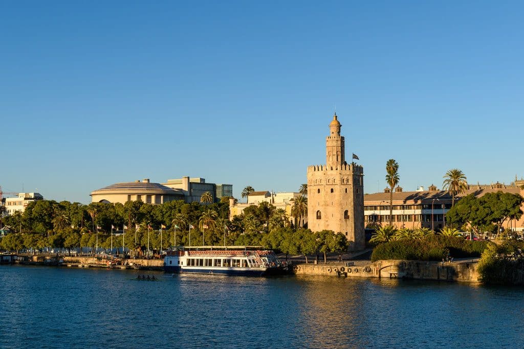 seville_torre_del_oro Seville la Tour dorée et le fleuve