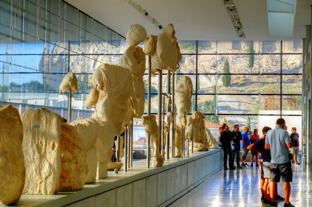 Athènes le musée de l'acropole et ses merveilleuses découvertes