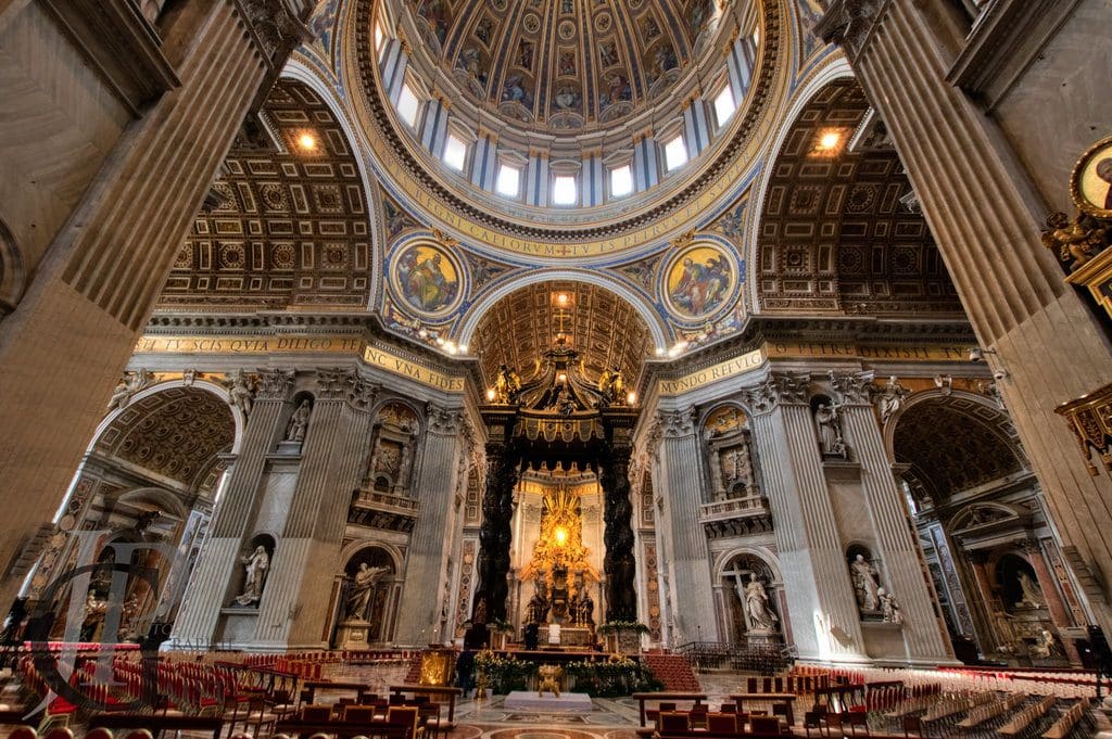 Visiter la basilique Saint Pierre plus grande église catholique au monde