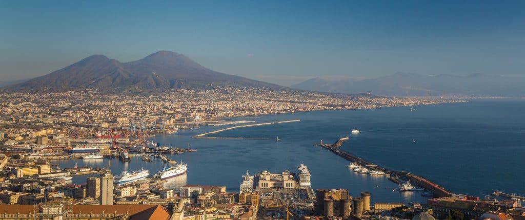 naples_vue_panoramique Visiter Naples vue panoramique de la vielle et de la baie