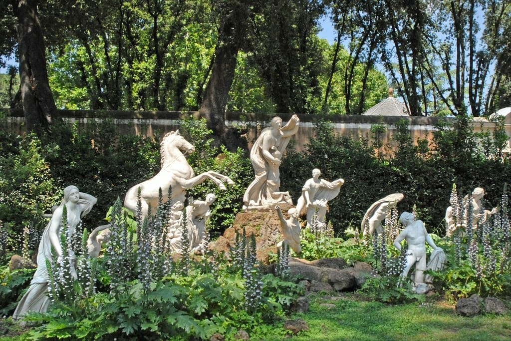rome_villa_medicis_jardins_scu Sculptures dans le jardin Médicis