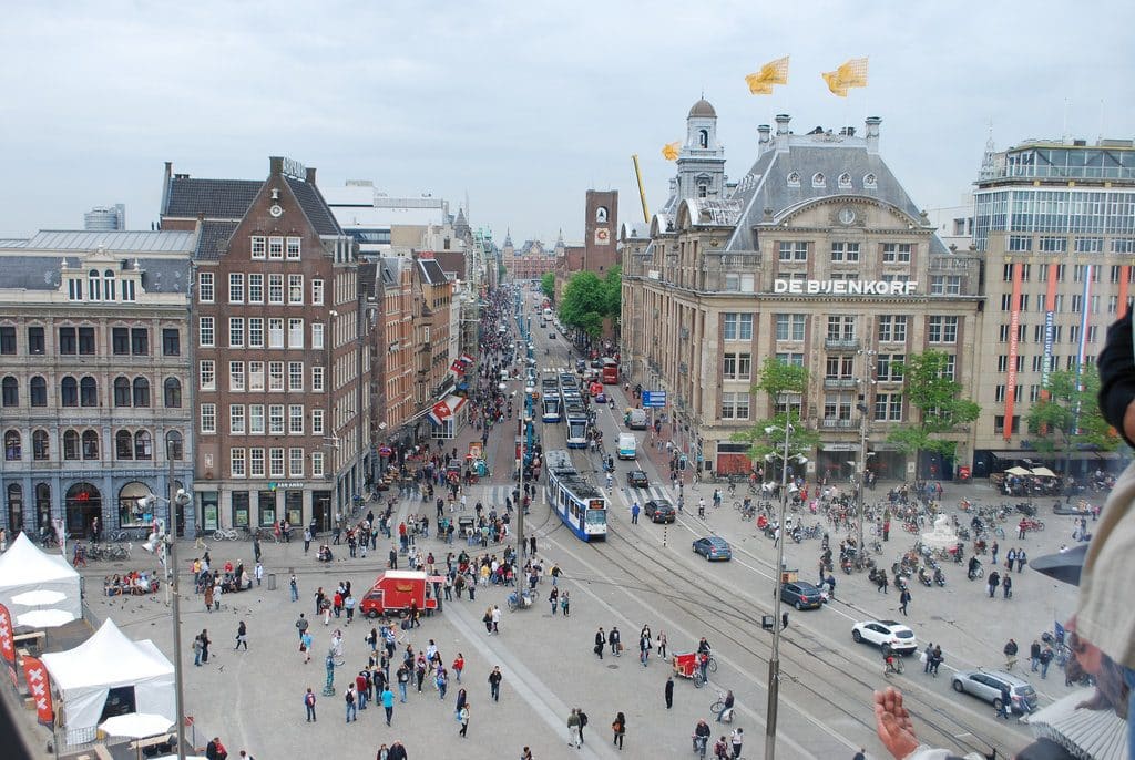 amsterdam_place_dam La place du Dam à Amsterdam