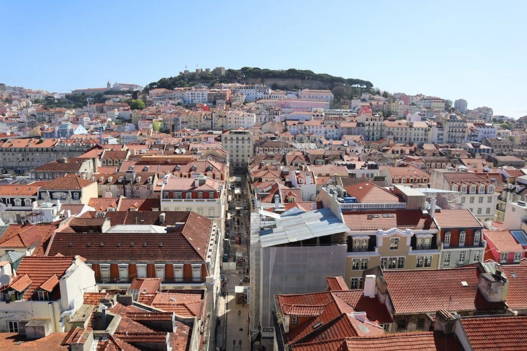 vue_plongeante_sur_la_ville_basse panorama Lisbonne en 3 jours