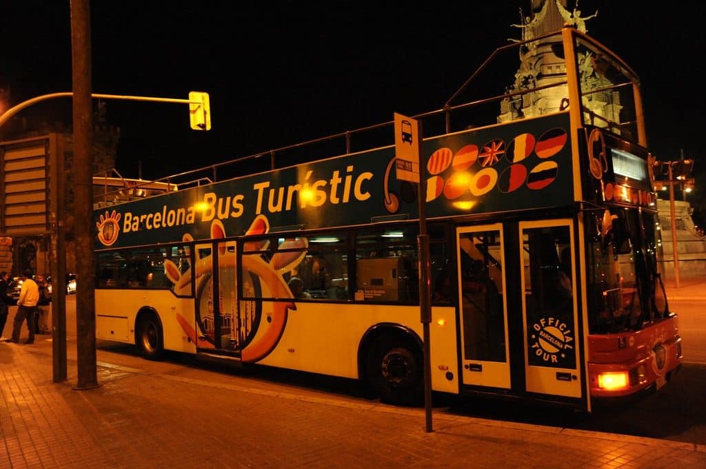 faire le touriste à Barcelone en bus