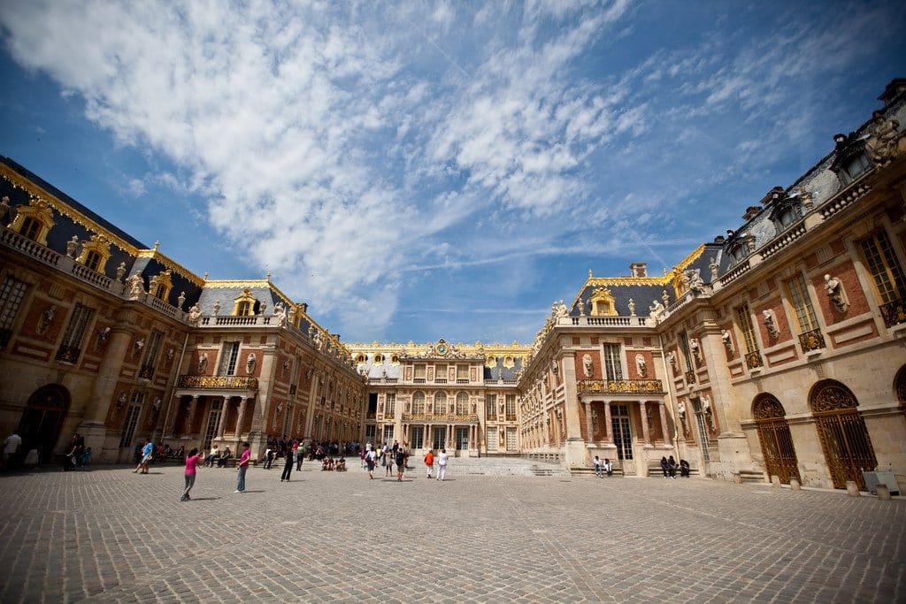paris_chateau_de_versailles L'entrée du Chateau de Versailles