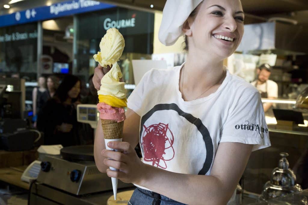 rome_mercato_central_stand_glace Stand de glace au Mercato