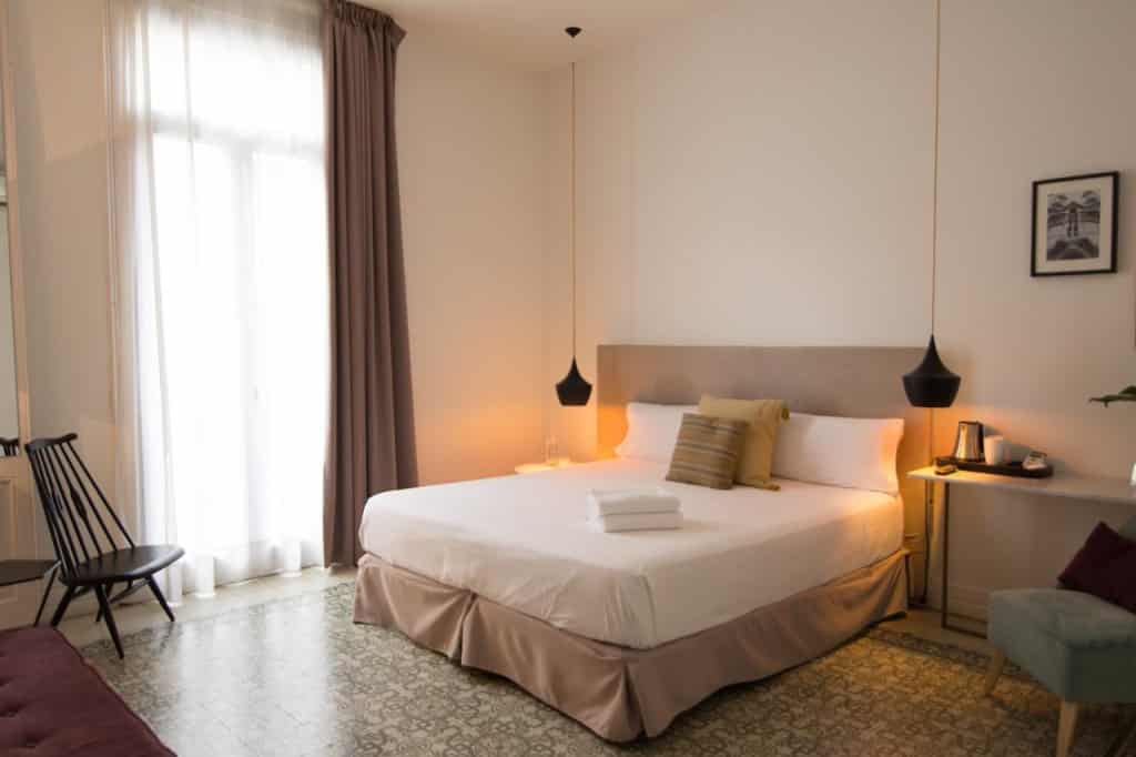bed breakfast barcelone eixample forget me not plus