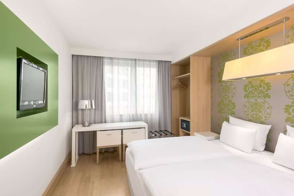 berlin nhberlin potsdamer platz budget