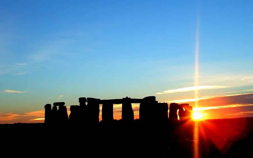 stonehenge_dolmens_coucher_soleil visiter stonehenge coucher soleil