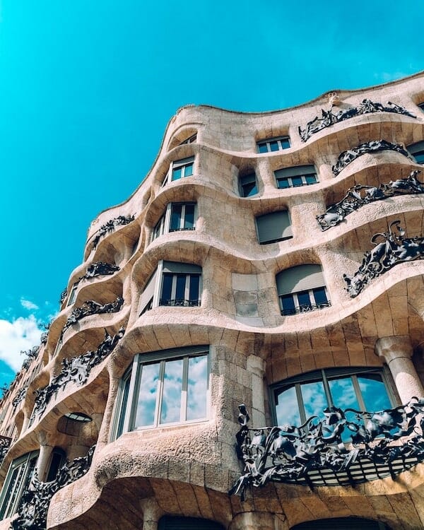 la_pedrera_barcelone barcelone casa mila pedrera gaudi