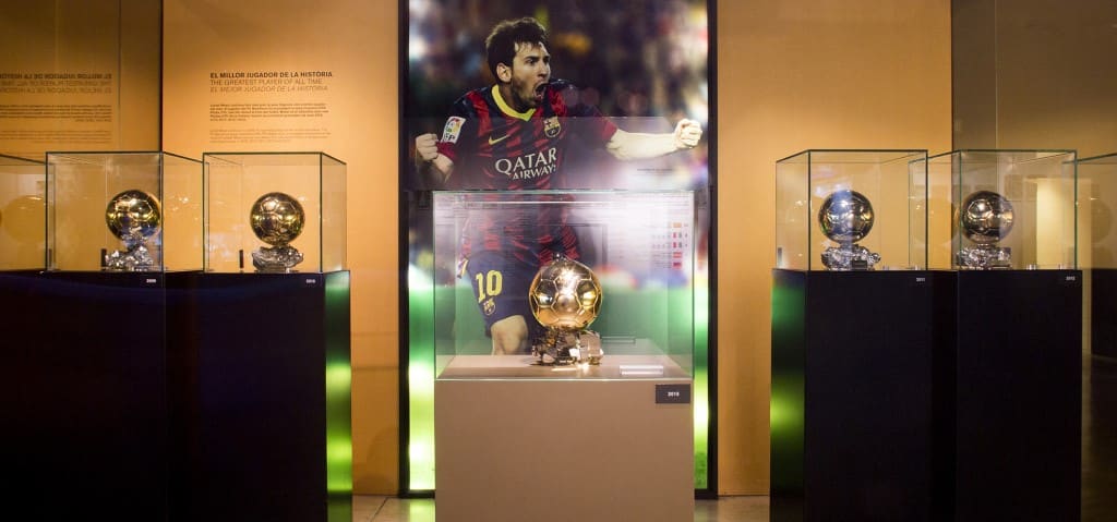 visite_camp_nou_salle_trophee_ballon_or_messi visite camp nou salle trophee ballon or messi