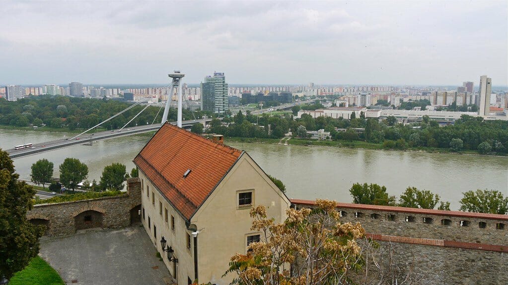 bratislava_danube_pont_neuf bratislava danube pont neuf
