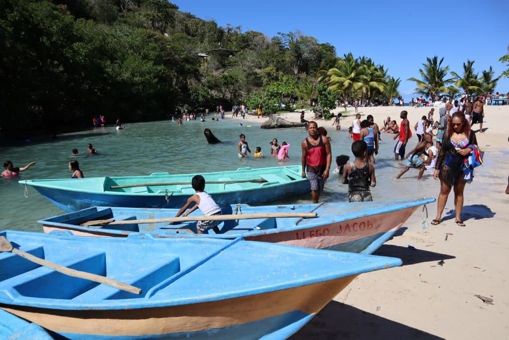 playa du rio dulce republique dominicaine