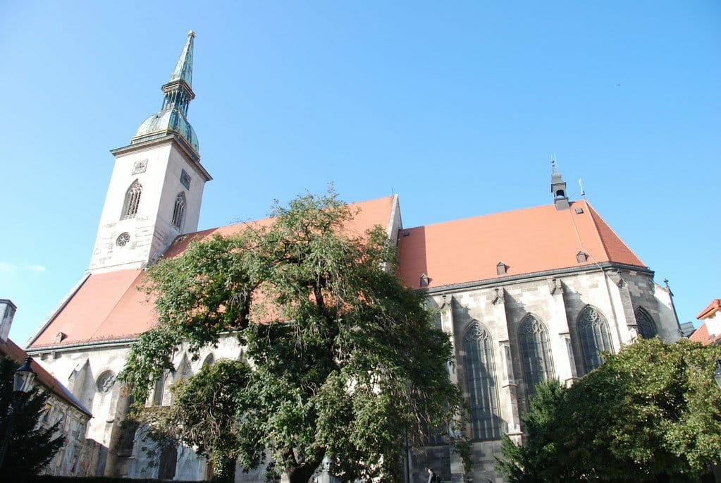 bratislava_cathedrale_st_martin visite bratislava cathedrale saint martin