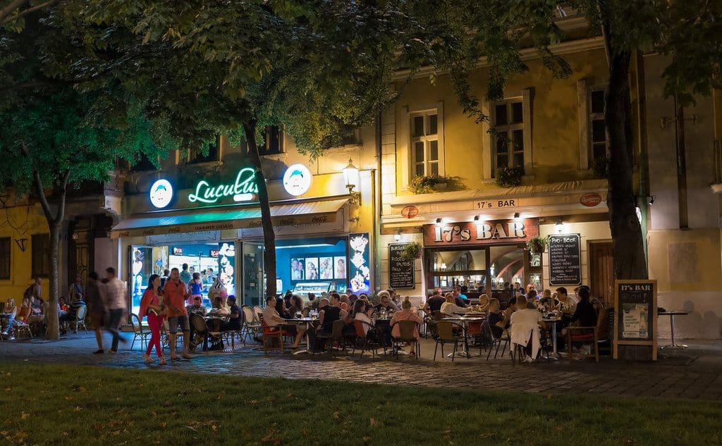 bratislava_festive_bar_cafe bratislava fete bar cafe