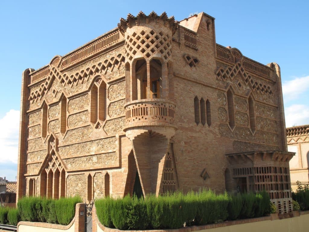 Colònia_Güell colonia guell barcelone gaudi