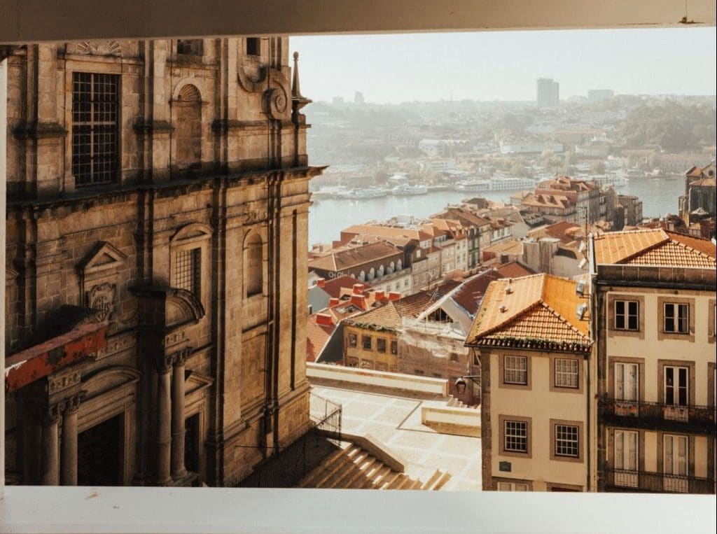 voyager portugal porto
