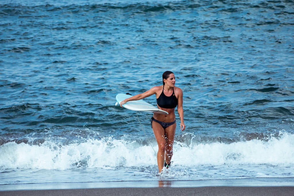 Chiller_Surfer_Bali_Marine_Graham travailler a bali surfer marine graham