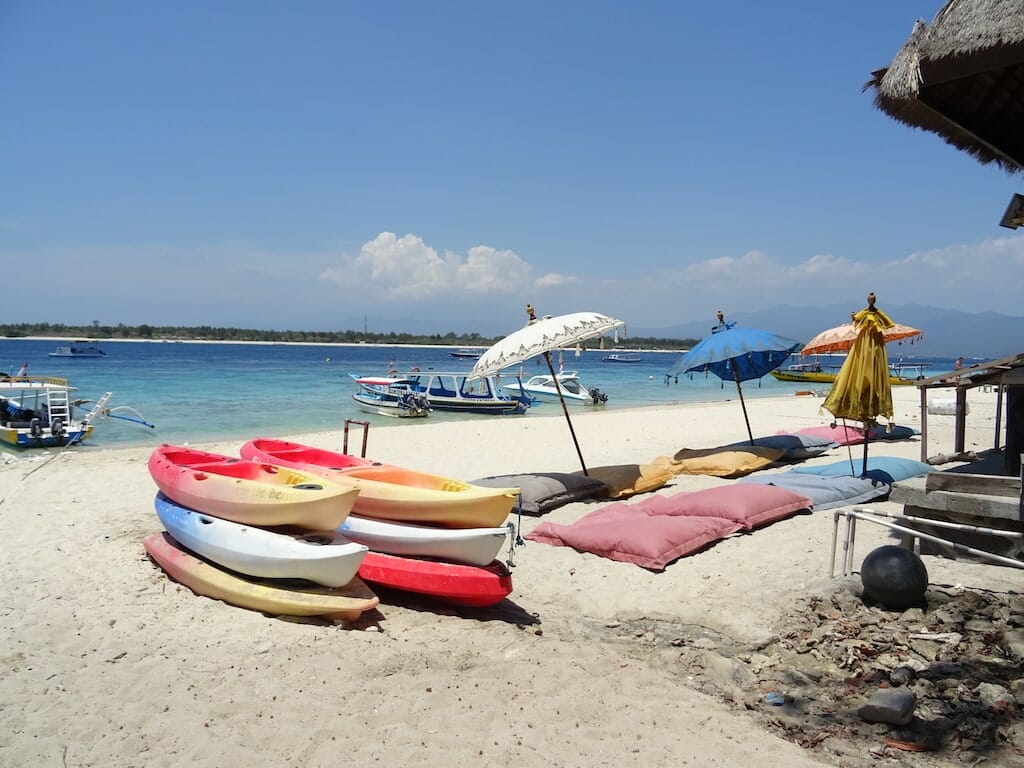 Chiller_sur_les_Plages_de_Bali chiller plages bali