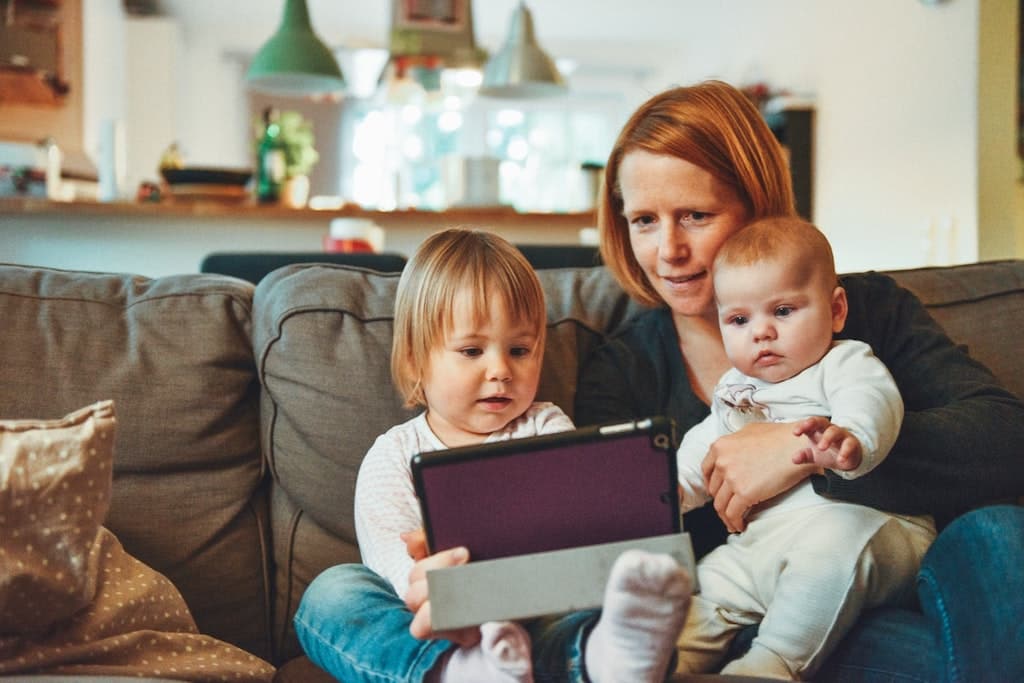 Apprendre_une_langue_avec_les_enfants apprendr langue enfants