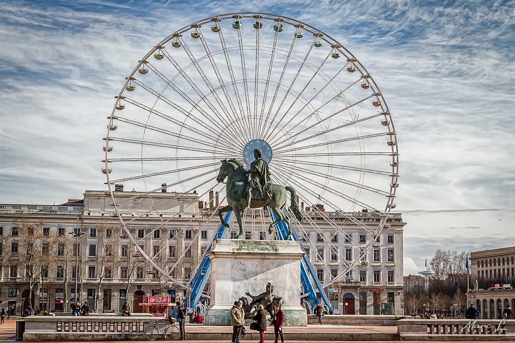 place_Bellecour place bellecour visiter lyon