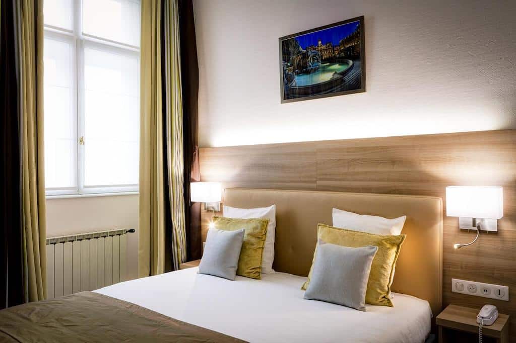 phenix hotel loger lyon