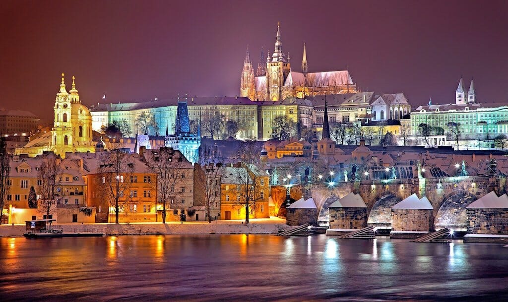 visite chateau prague nocturne