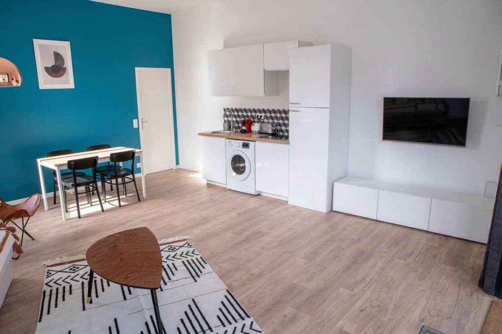 Modern_air-conditioned_apartment_Booking.com modern apartment
