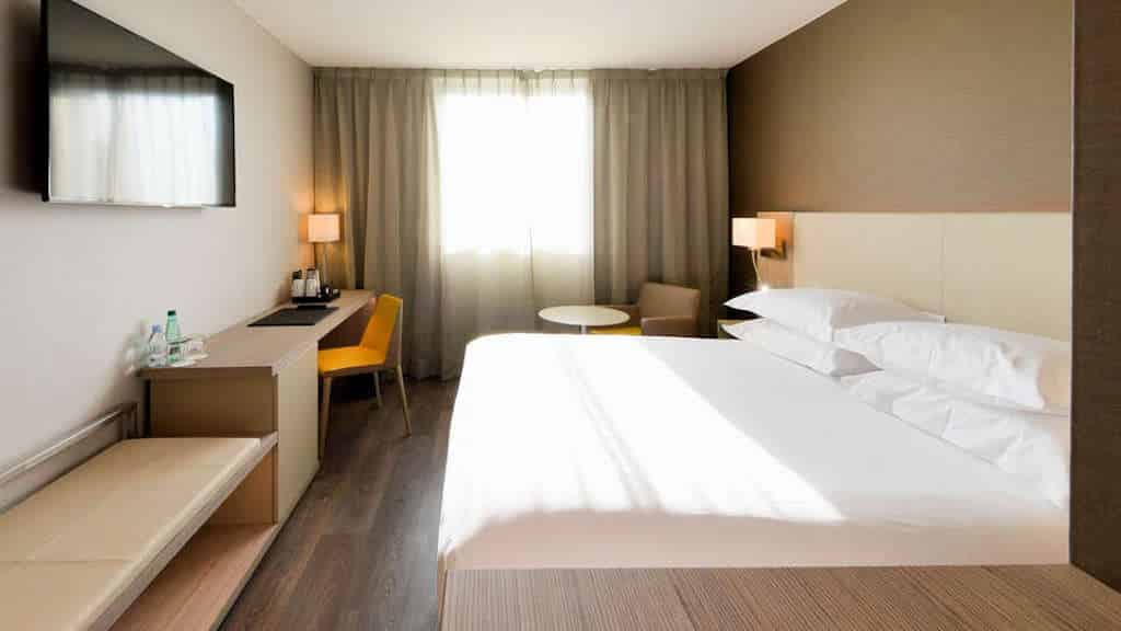 ac by marriott marseille prado velodrome