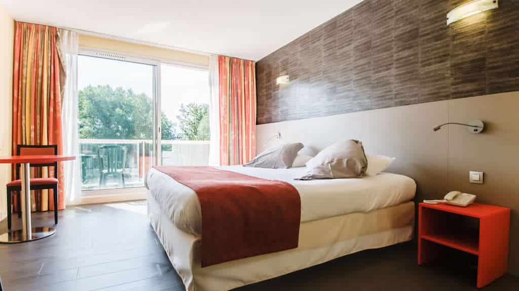 hotel spa marina adelphia