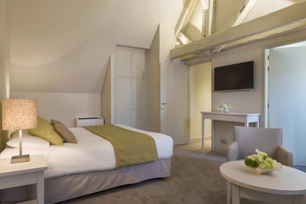 hotel the originals aux vieux remparts