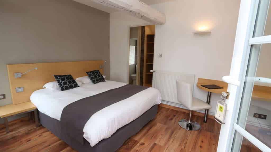 hotel le moulin coudre