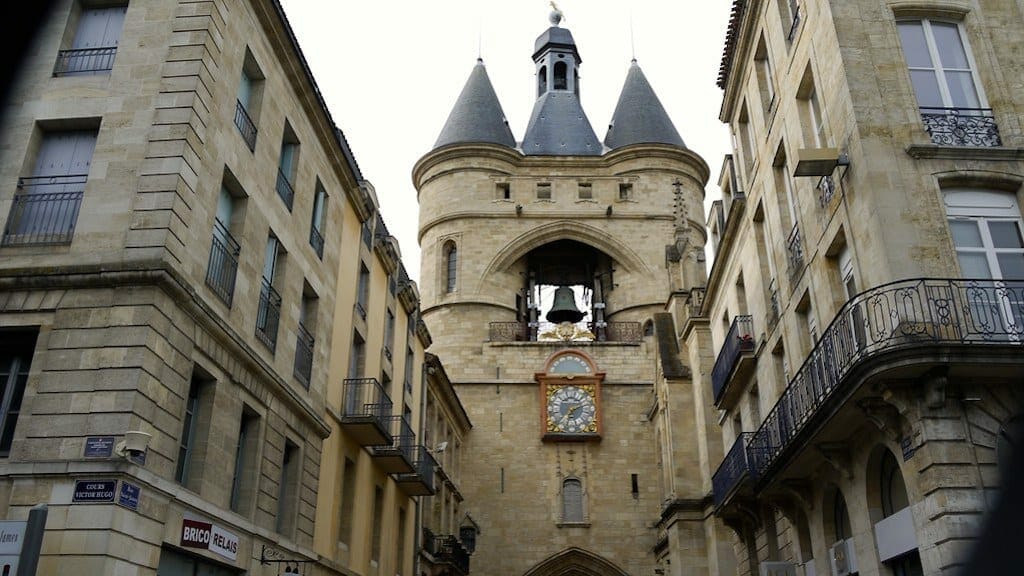 grosse cloche bordeaux