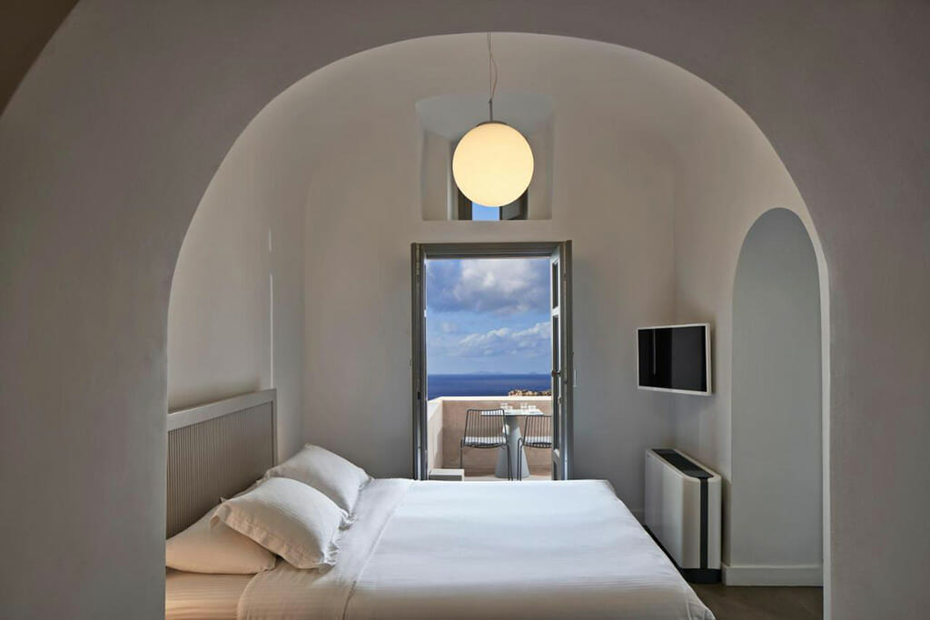 old castle oia ou loger a santorin