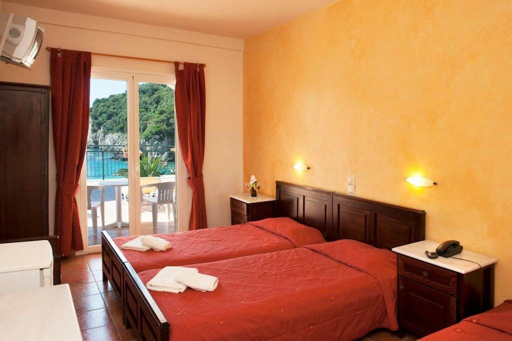 hotel appolon ou loger grece